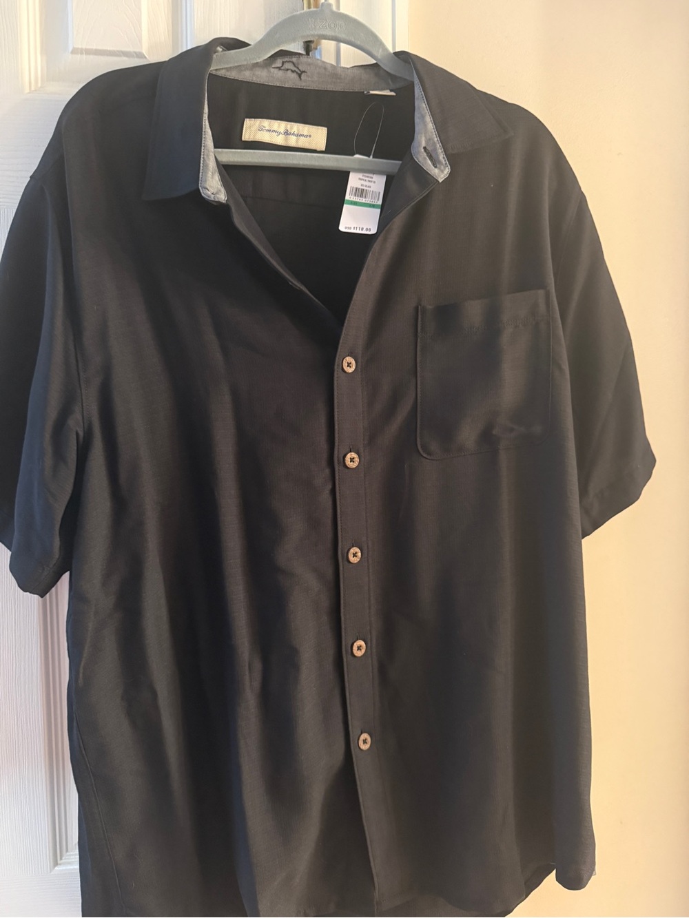 Tommy Bahama Black Short-Sleeve Button-Down Camp Shirt with Contrast Collar